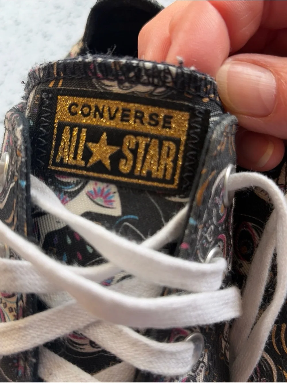 Converse all star sugar skull cat multiple color gold accents size 6 or 4 - Picture 9 of 9